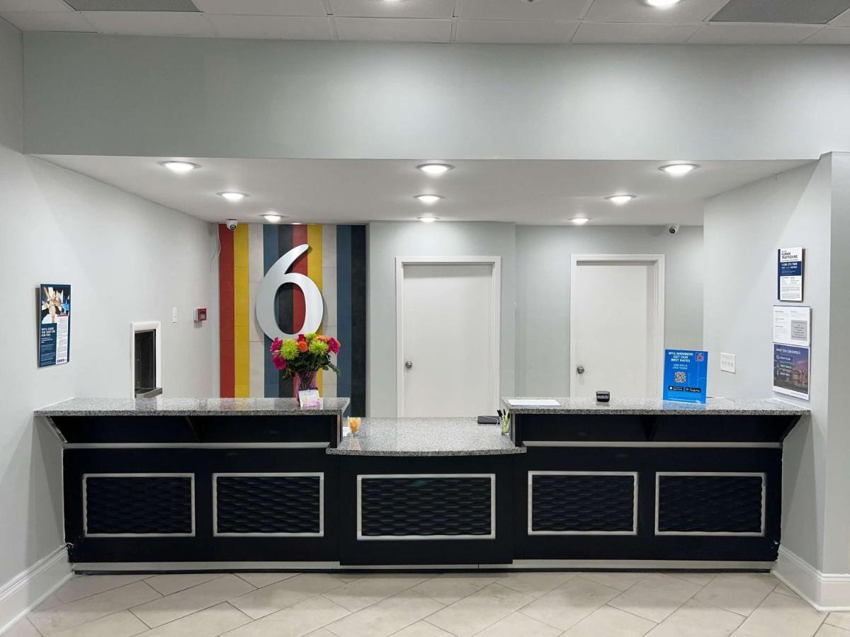 Motel 6 West Columbia Sc Airport Exterior foto